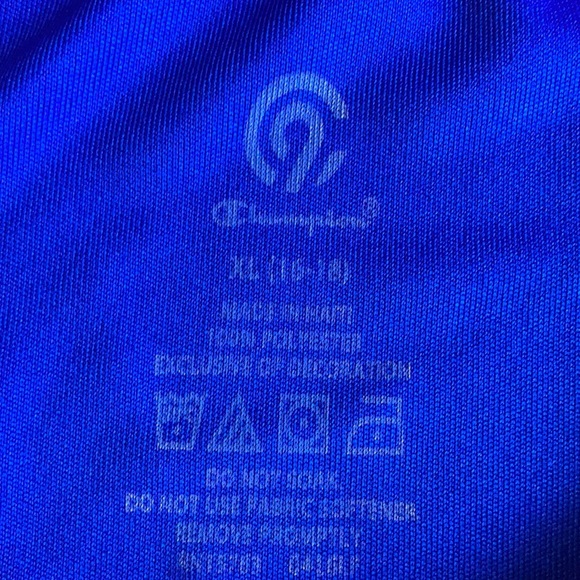 Champion Tshirt NWOT - Picture 3 of 4